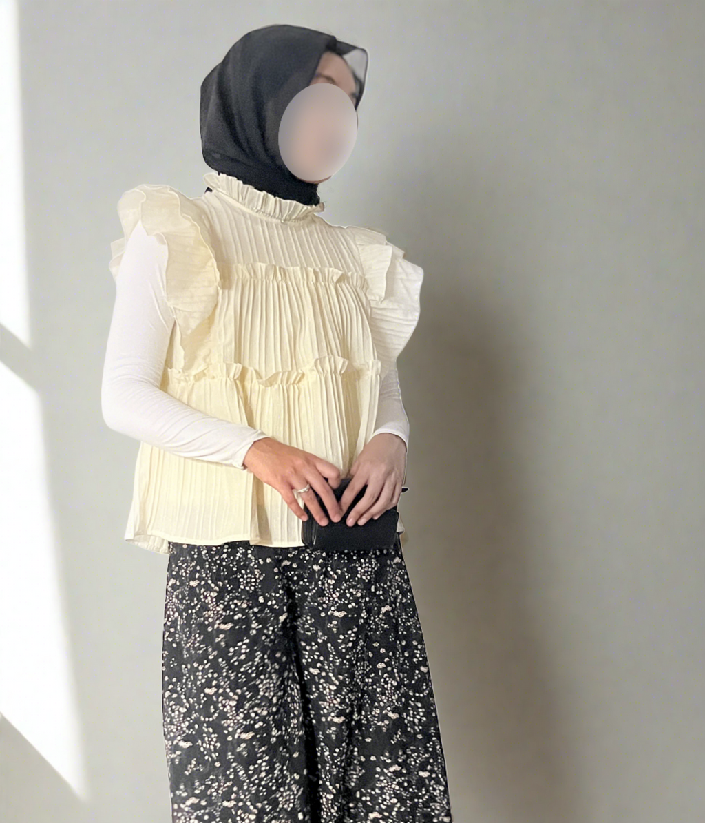 Aura Flutter Top (Beige)