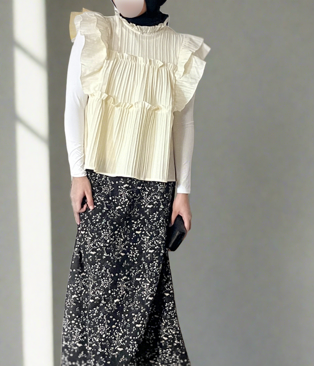 Aura Flutter Top (Beige)